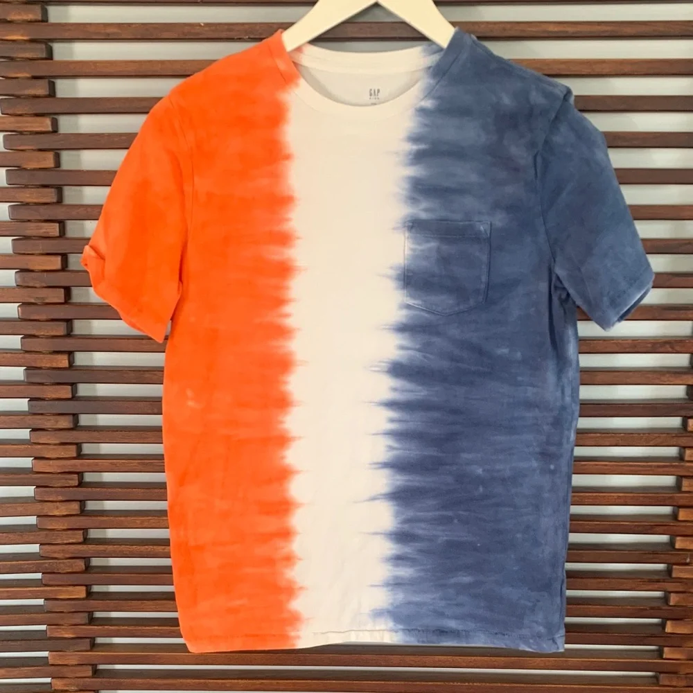 GAP Short Sleeve Orange and Blue Shirt - Picture 1 of 6